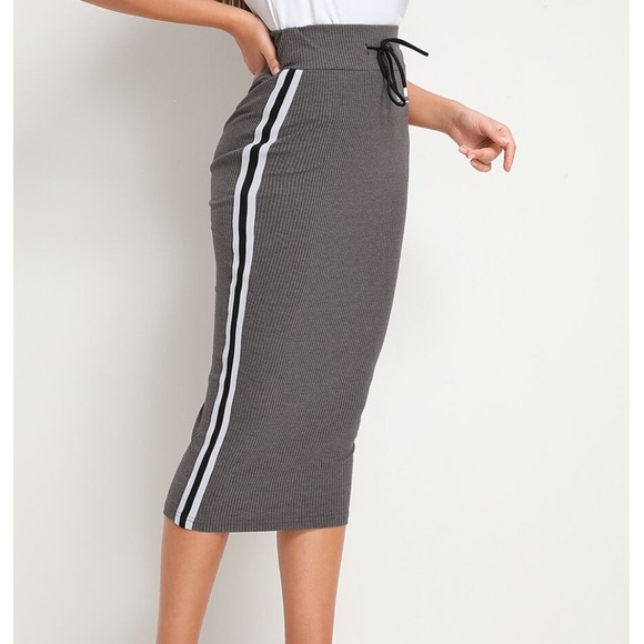 Dresses & Skirts - Midi Skirt